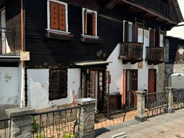 Casa con 9 locali in vendita in Strada Provinciale, Crodo
