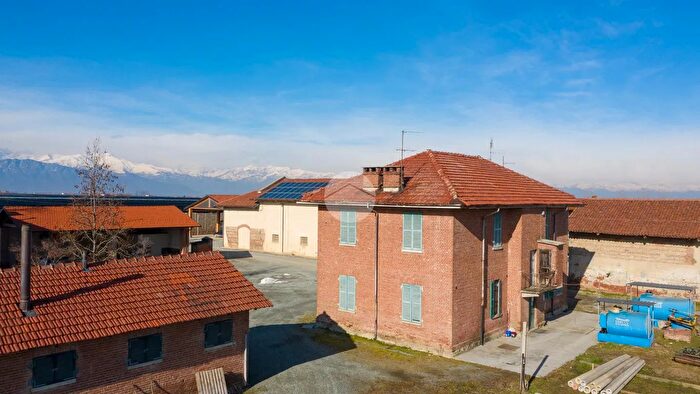 Casa con 6 locali in vendita in Località Tenuta Grangia, Lagnasco