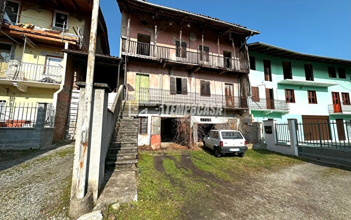 Case in Vendita e in Affitto - 2