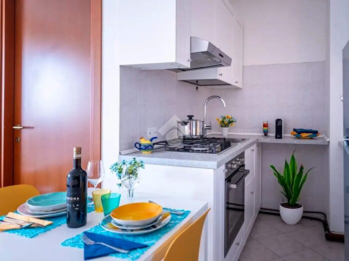 Appartamento monolocale in vendita in Via Piazzale Camerlata, Como