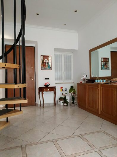 Appartamento trilocale in vendita in Via Don Luigi Morosini, Cori