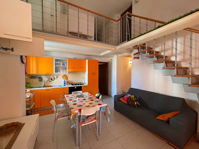 Appartamento trilocale in vendita in Via dei Piceni Grottammare Grottammare, San Benedetto Del Tronto