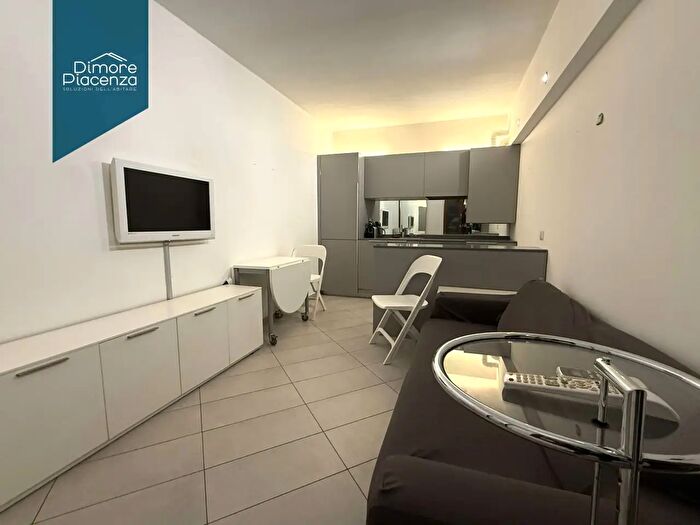 Appartamento bilocale in vendita in Corso Vittorio Emanuele, Piacenza