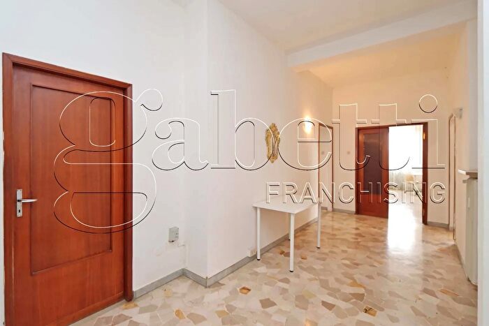 Appartamento con 6 locali in vendita in Viale XXV Aprile, Ferrara