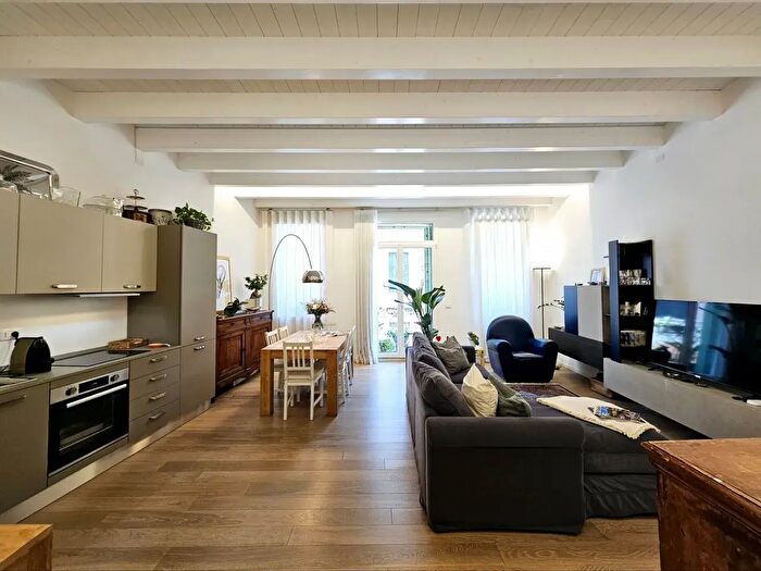 Appartamento trilocale in vendita in Via Antonio Zanchi, Este