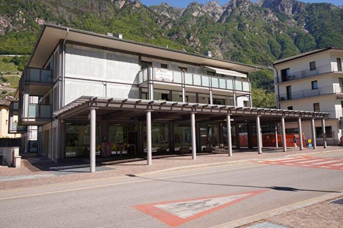 Case in Vendita e in Affitto - 2