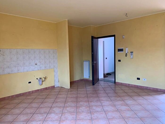 Appartamento trilocale in vendita in Via ParonaCassolo Mortara, Mortara