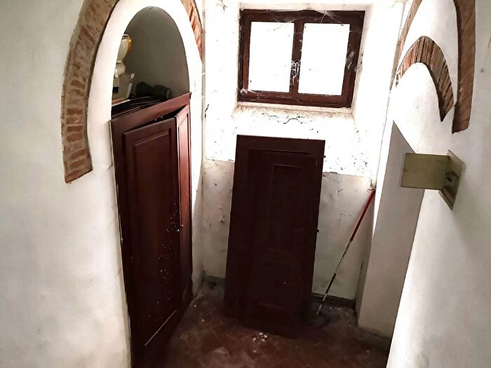 Appartamento trilocale in vendita in Strada Regionale di Val di Setta E Val di Bisenzio Cantagallo, Cantagallo