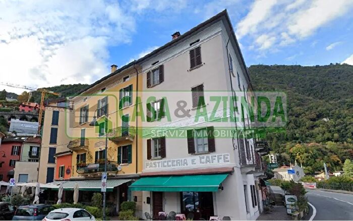 Appartamento trilocale in vendita in Piazza Roma, Argegno