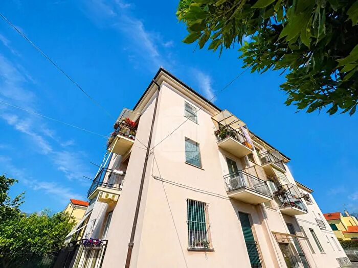 Appartamento quadrilocale in vendita in Loano