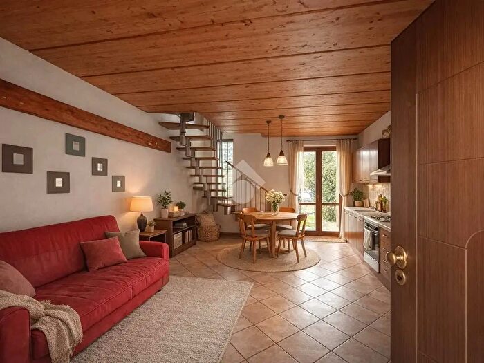 Appartamento bilocale in vendita in Via Padre Pio, Dello