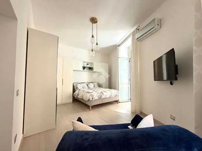 Appartamento bilocale in vendita in Via del Formale, Napoli