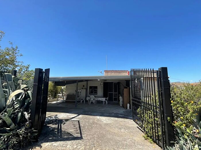 Casa trilocale in vendita in Baucina