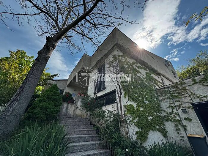 Casa quadrilocale in vendita in Via Giuseppe Garibaldi, Casacanditella