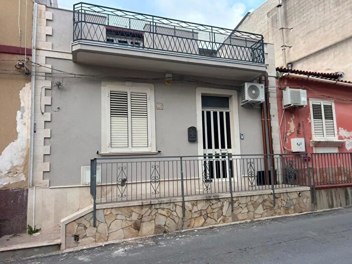 Casa trilocale in affitto in Siracusa