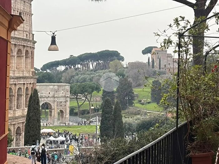 Appartamento bilocale in affitto in Via della Polveriera, Roma
