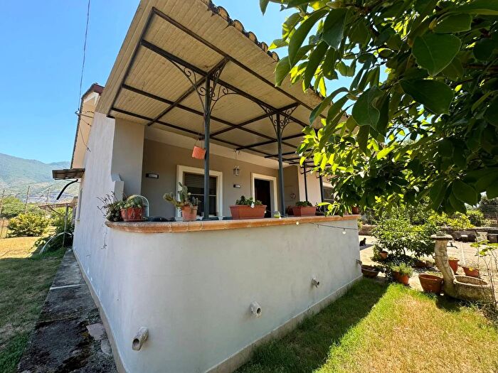 Casa trilocale in vendita in Via Boccaforno Castrocielo, Castrocielo