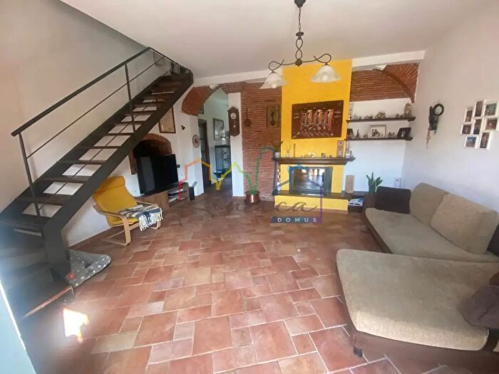 Casa con 5 locali in vendita in Pisa