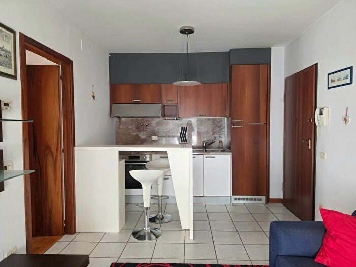 Appartamento bilocale in affitto in Via Treviso, Centro, Creazzo
