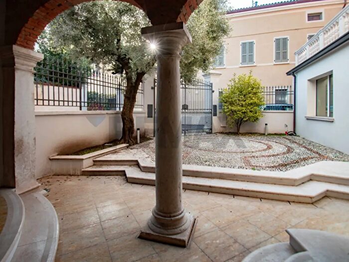 Casa con 5 locali in vendita in Via Mazzini, Bagnolo Mella