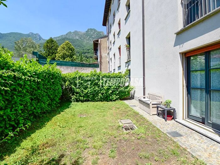 Appartamento bilocale in vendita in Via Bovara, Valmadrera