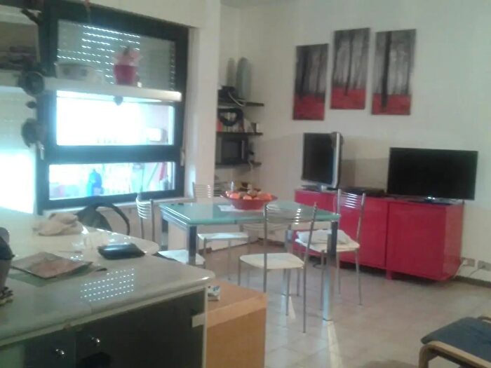 Appartamento trilocale in affitto in Carrara