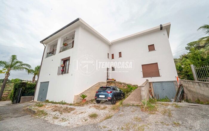 Casa con 5 locali in vendita in Via Cairoli, Barcellona Pozzo Di Gotto