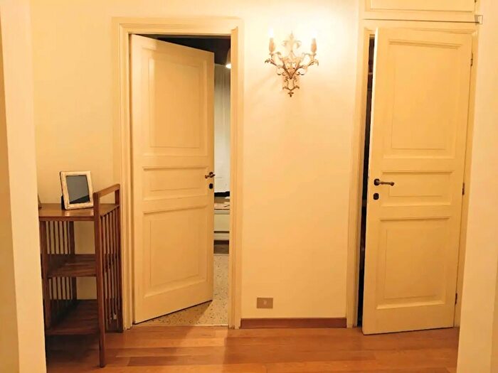 Appartamento monolocale in affitto in Via di SantAndrea delle Fratte, Roma