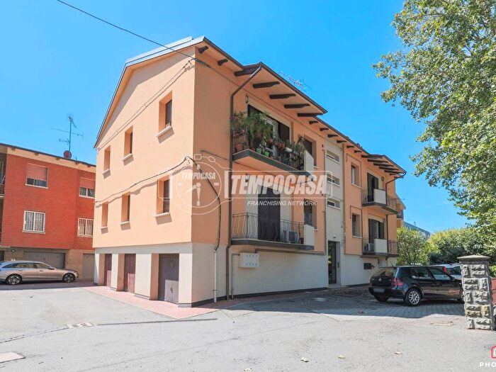 Appartamento con 5 locali in vendita in Via Emilia B, Centro, Anzola dell'Emilia
