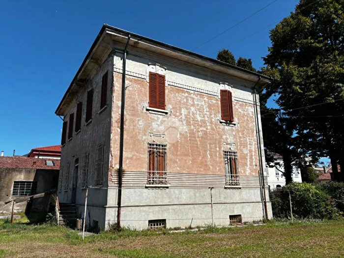 Casa trilocale in vendita in Via Cesare Battisti, Pegognaga