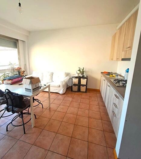 Appartamento bilocale in affitto in Via Luigi Dottesio, Como