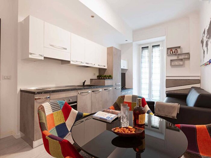 Appartamento bilocale in affitto in Viale Tunisia, Repubblica, Milano