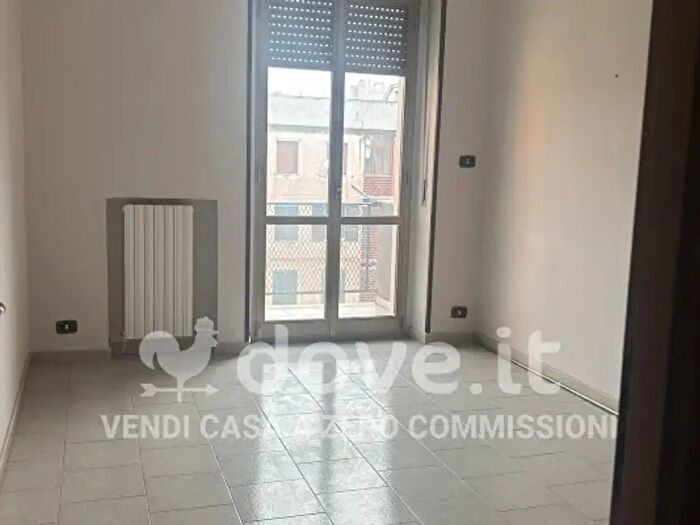 Appartamento trilocale in vendita in Via Raimondello Orsini, Taranto
