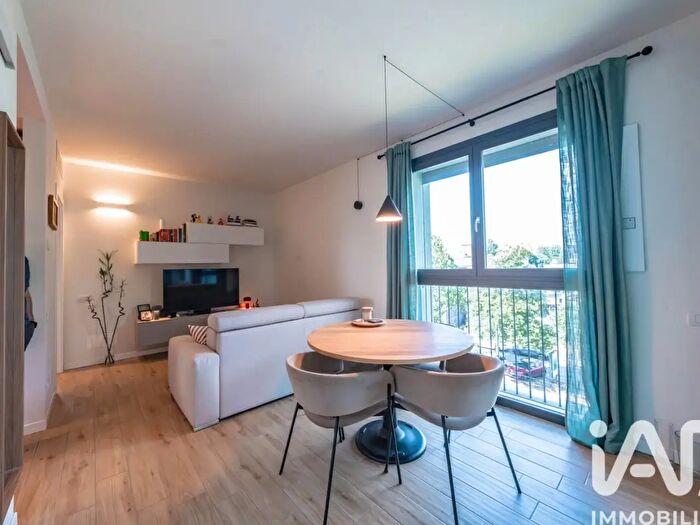 Appartamento bilocale in vendita in Viale Certosa, Milano
