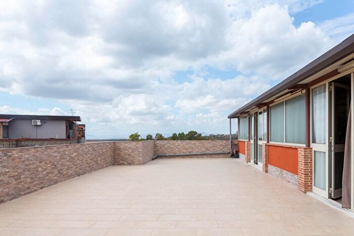 Appartamento con 5 locali in vendita in Via Sardegna, Belpasso