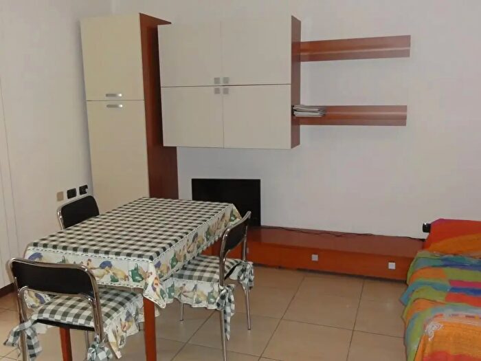 Appartamento bilocale in affitto in Via Alcarotti, Novara