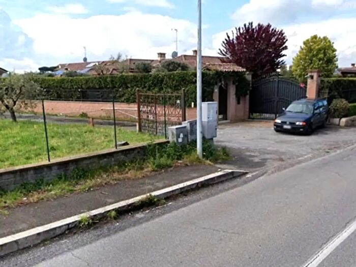 Appartamento bilocale in affitto in Via Divino Amore, Marino