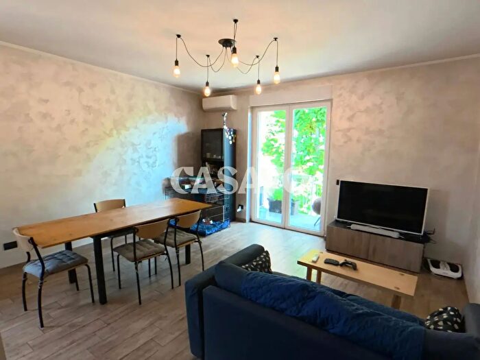 Appartamento trilocale in vendita in Viale Sicilia, Busto Arsizio