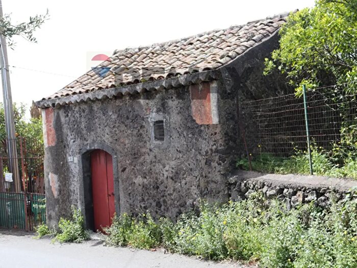 Casa monolocale in vendita in Via Civì, Fiumefreddo Di Sicilia