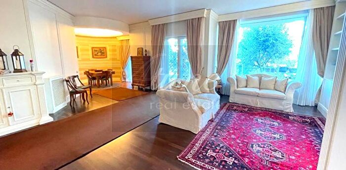 Appartamento con 6 locali in affitto in Via Misurina, Cortina dAmpezzo, Roma