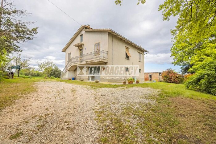 Casa quadrilocale in vendita in Contrada Bore Chienti, Corridonia