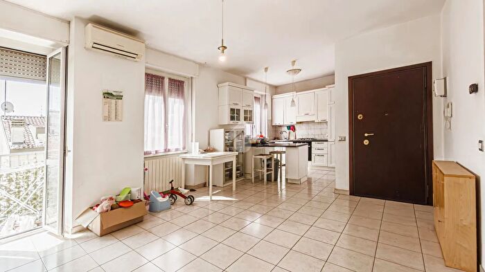 Appartamento trilocale in vendita in Via Arno, San Donato Milanese