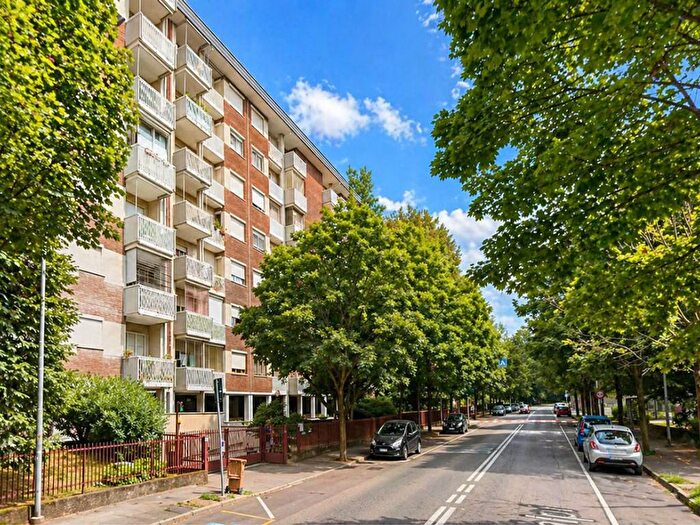 Appartamento trilocale in affitto in Viale Prealpi, Saronno