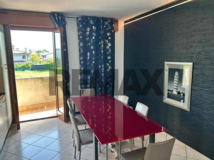 Appartamento trilocale in vendita in Tombolo