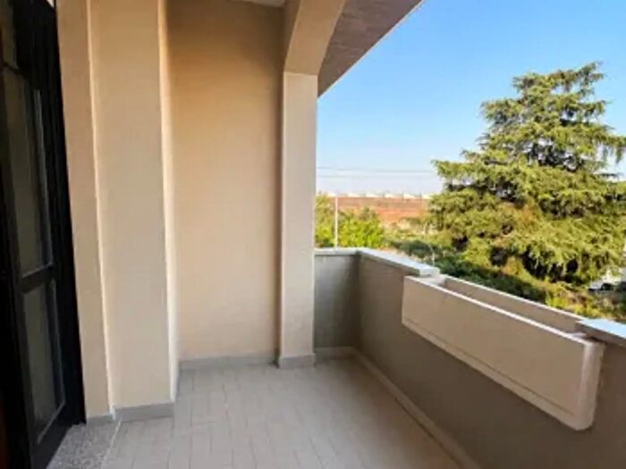 Appartamento trilocale in affitto in Via Giordano Bruno, Legnano