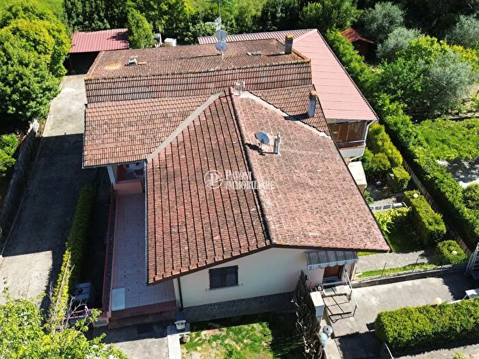 Casa con 5 locali in vendita in Via dello Sport, Carmignano