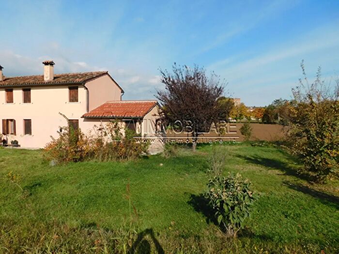 Casa con 5 locali in affitto in Albettone