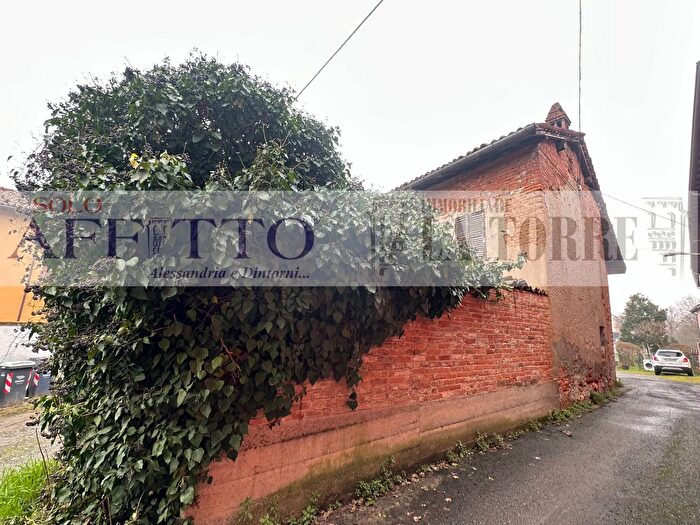 Casa con 5 locali in vendita in Via Toselli, Fresonara