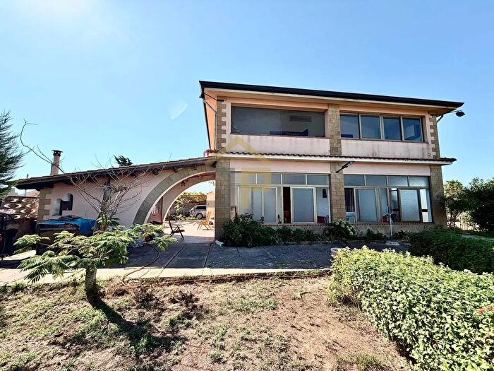 Casa con 7 locali in vendita in Contrada Passarello, Partinico