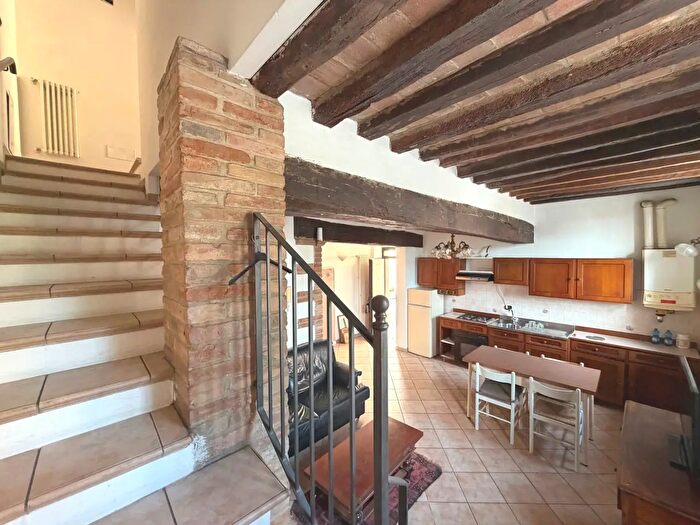 Casa quadrilocale in vendita in Via Roma, Alseno